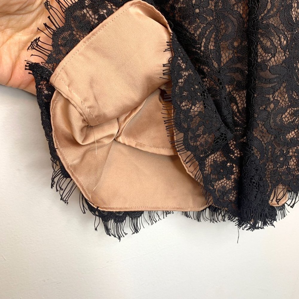 STYLESTALKER x Revolve Black Lace Plunge Romper with Pockets Sz S - Picture 2 of 12
